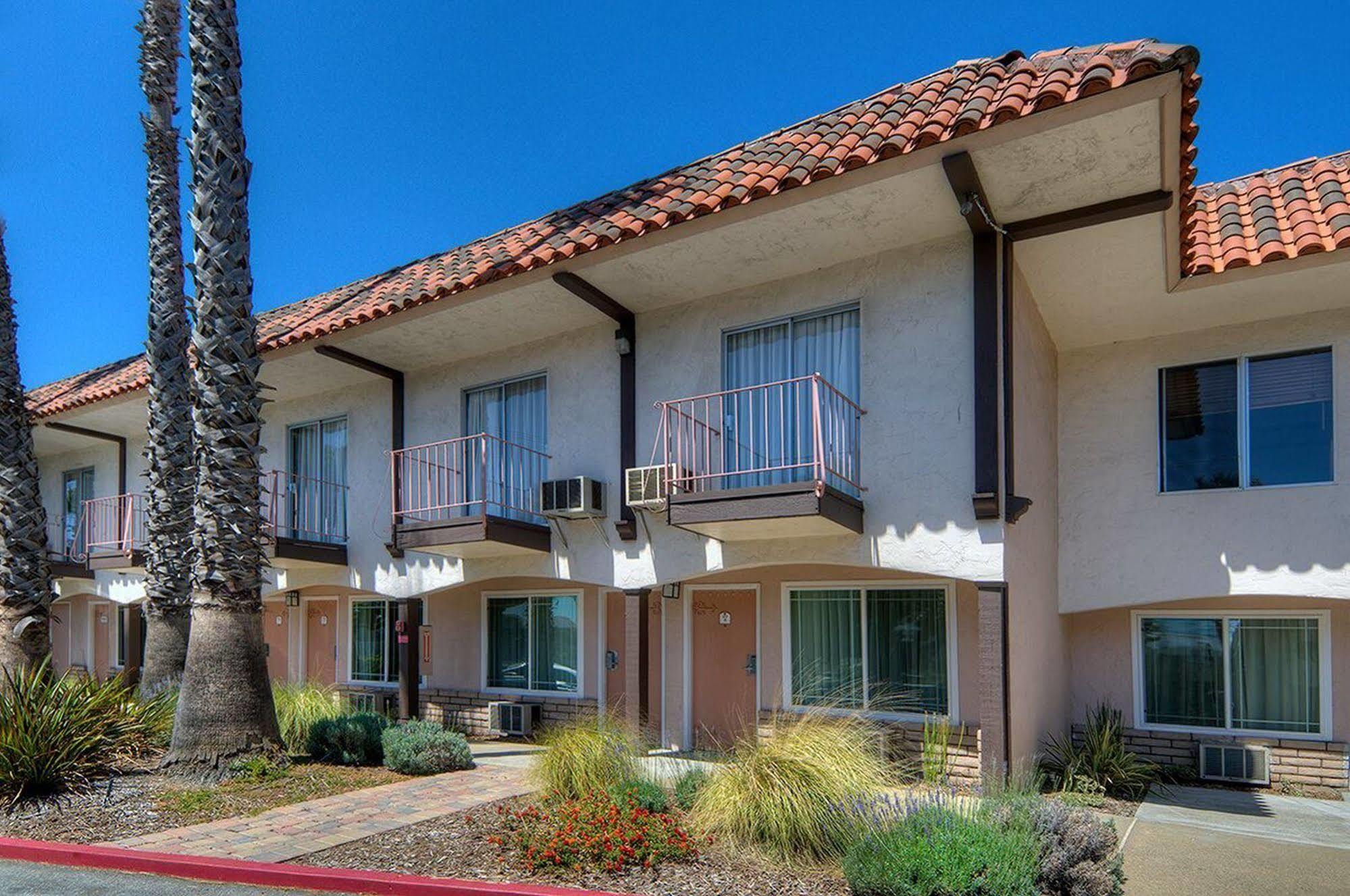 Los Prados Hotel San Mateo Exterior photo
